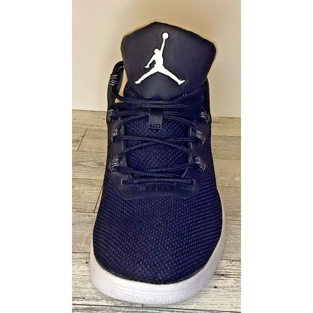 Nike Air Jordan Academy Basketball Shoes 844515-012 Men’s Size 9 Black EUC